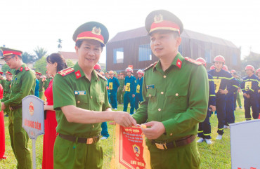 Hà Tĩnh hoàn thành Hội thi nghiệp vụ chữa cháy và CNCH cấp huyện năm 2024